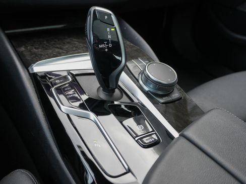 Certified 2023 BMW 530i xDrive w/ Premium Package image 23