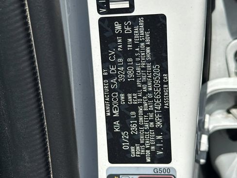 Used 2025 Kia K4 FWD image 28