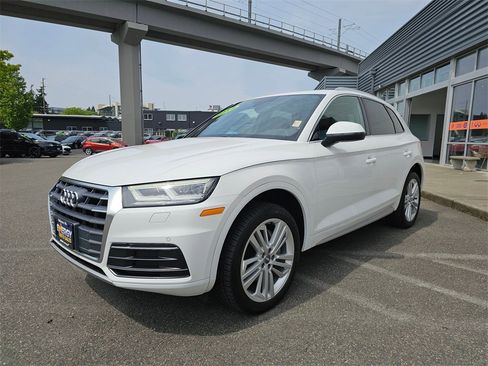 Used 2018 Audi Q5 2.0T Premium Plus w/ Premium Plus Package image 4