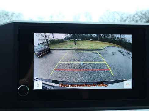 Used 2025 Toyota Tacoma SR5 image 26