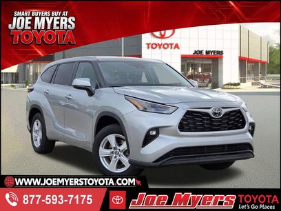 Used 2025 Toyota Highlander LE