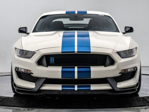 Used 2020 Ford Mustang Shelby GT350R w/ GT350R Equipment Group 920A RWD image 35