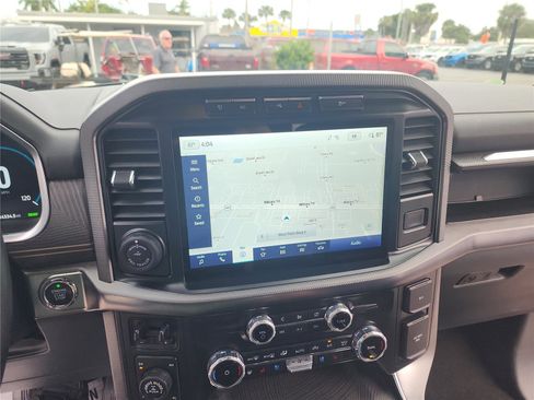 Used 2022 Ford F150 Platinum w/ Max Trailer Tow Package image 40