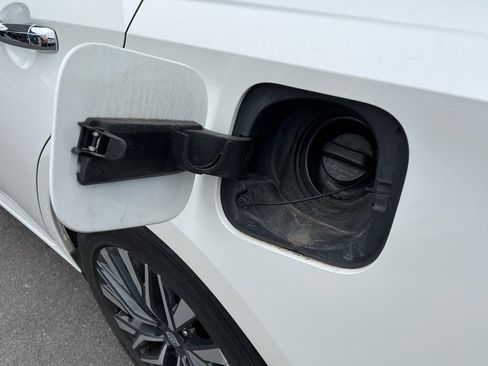 Used 2023 Nissan Altima 2.5 SV image 7