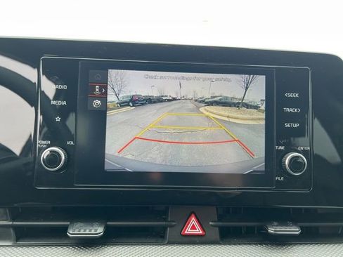 Certified 2025 Kia Sportage LX image 19