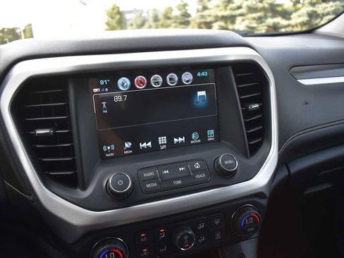 Used 2019 GMC Acadia SLT AWD/4WD image 14