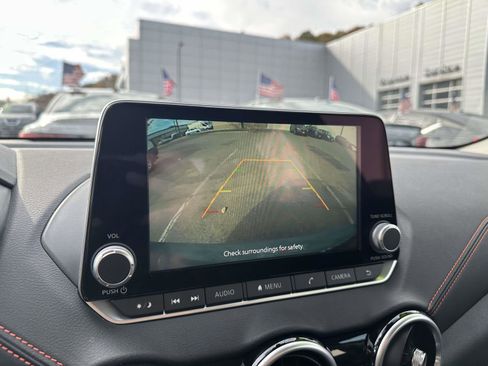 Used 2024 Nissan Sentra SR image 19