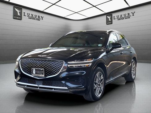 Used 2023 Genesis GV70 2.5T w/ Advanced Package AWD/4WD image 4