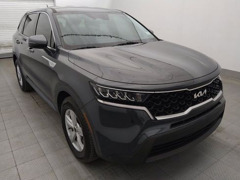 Used 2023 Kia Sorento LX FWD image 13