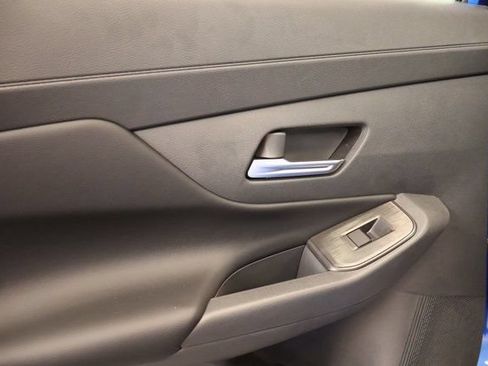 New 2026 Nissan Sentra SR w/ SR Premium Package FWD image 28