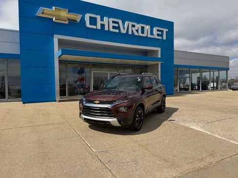Certified 2023 Chevrolet TrailBlazer LT w/ Convenience Package AWD/4WD image 1