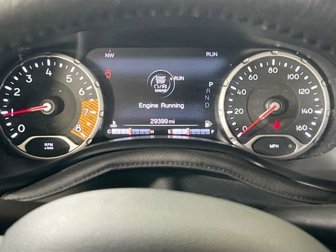 Used 2022 Jeep Renegade Altitude w/ Convenience Group image 11