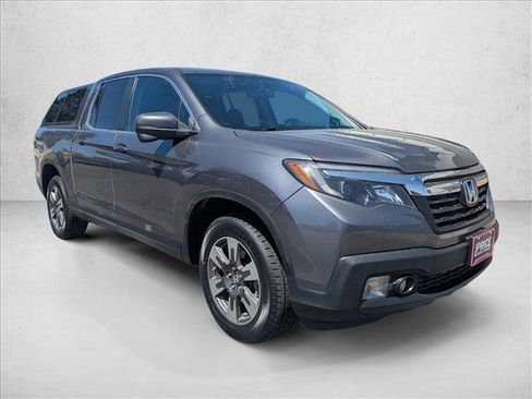 Used 2017 Honda Ridgeline RTL-T image 3