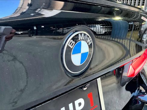 Used 2023 BMW 530i 530i w/ M Sport Package image 31