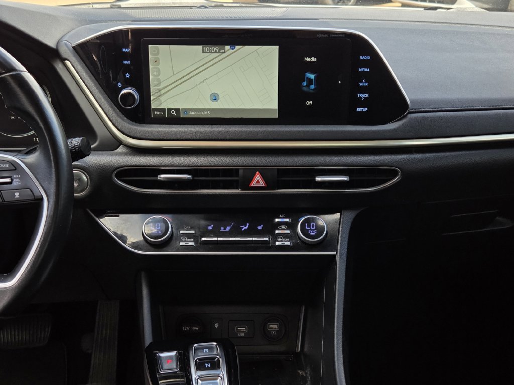 Used 2023 Hyundai Sonata SEL w/ Convenience Package FWD image 10