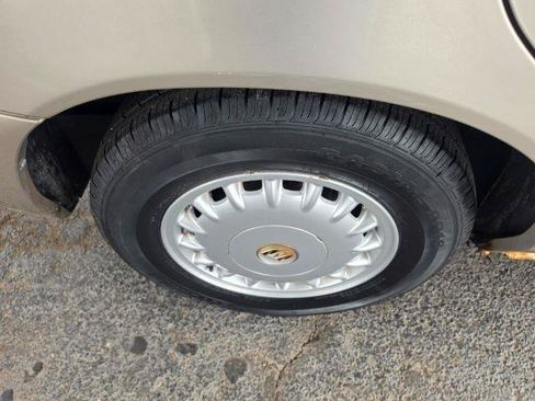 Used 1999 Buick Century Limited FWD image 33