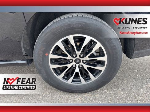 Used 2025 Ford Expedition Max Platinum AWD/4WD image 18