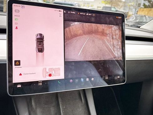 Used 2021 Tesla Model Y Long Range image 24