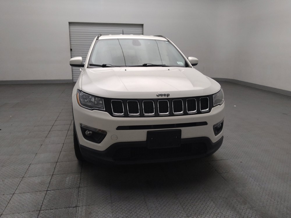 Used 2017 Jeep Compass Latitude FWD image 14