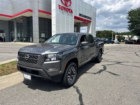 Used 2023 Nissan Frontier SV w/ Technology Package AWD/4WD image 2