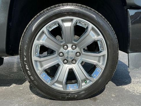 Used 2017 GMC Sierra 1500 Denali w/ Denali Ultimate Package AWD/4WD image 13