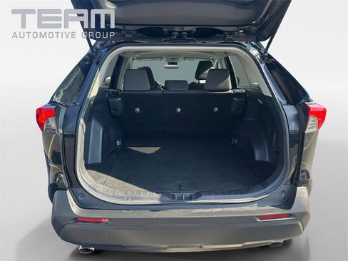 Used 2020 Toyota RAV4 XLE image 13