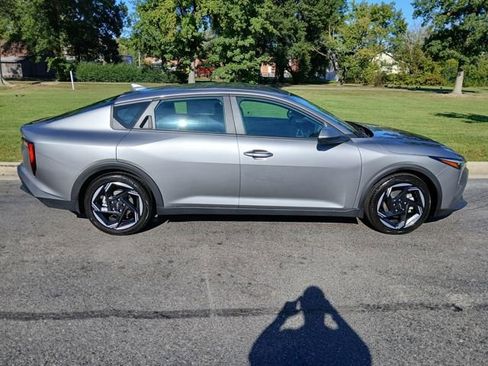New 2025 Kia K4 EX image 10