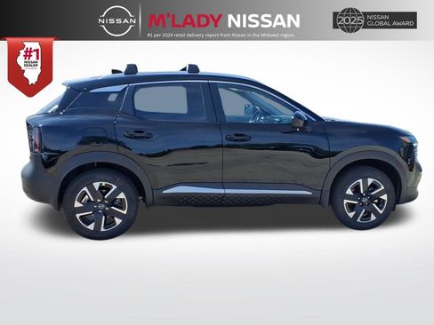 New 2026 Nissan Kicks SV w/ SV Premium Package image 7
