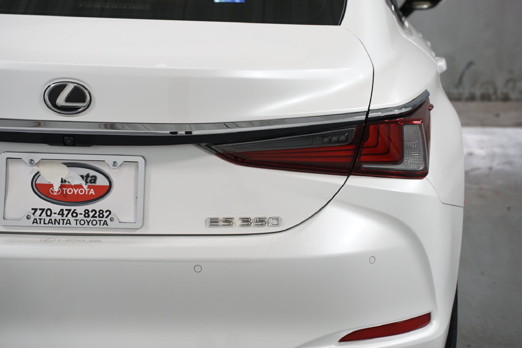 Used 2024 Lexus ES 350 w/ Premium Package FWD image 10