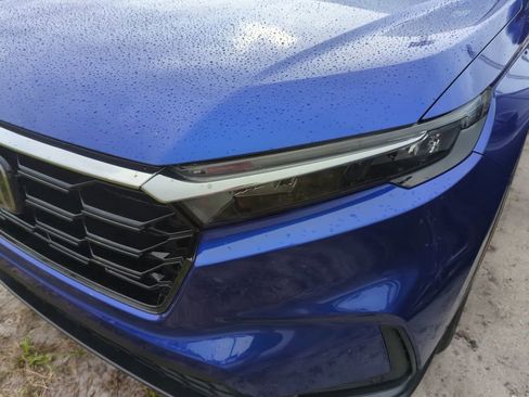 Used 2025 Honda CR-V EX-L image 4