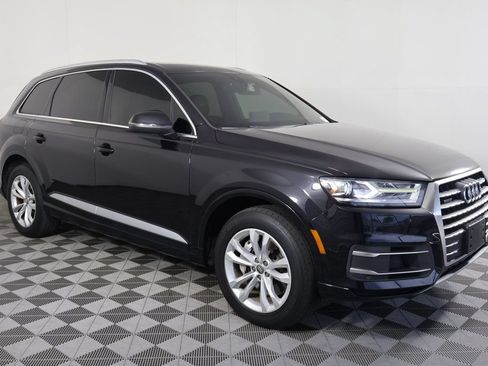 Used 2019 Audi Q7 3.0T Premium w/ Convenience Package AWD/4WD image 3