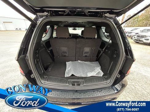 Used 2024 Dodge Durango R/T w/ Blacktop Package image 9