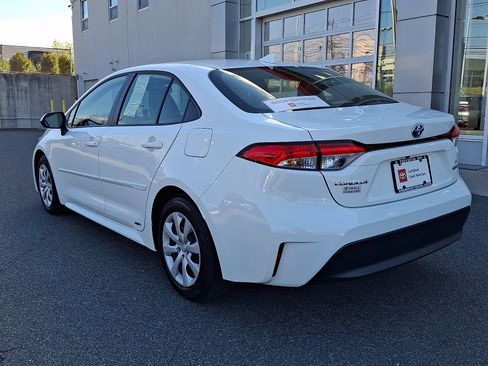 Certified 2023 Toyota Corolla LE image 4