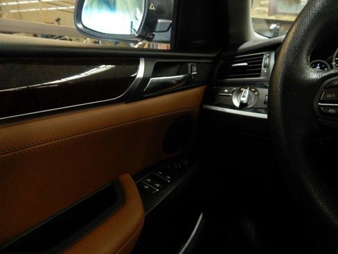 Used 2017 BMW X4 xDrive28i w/ Technology Package image 21