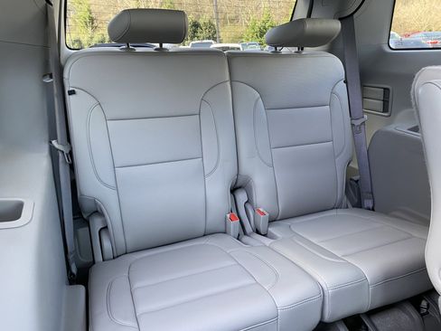 Used 2021 GMC Acadia SLT image 37