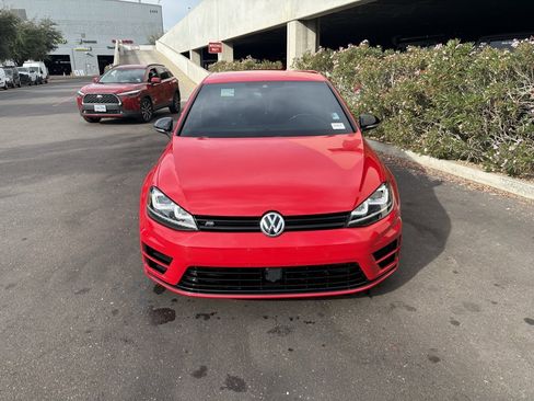 Used 2017 Volkswagen Golf R 4-Door image 4