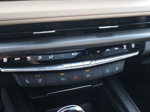 Used 2024 Cadillac XT4 Premium Luxury FWD image 26