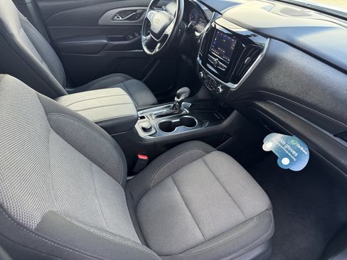 Certified 2023 Chevrolet Traverse LT FWD image 22