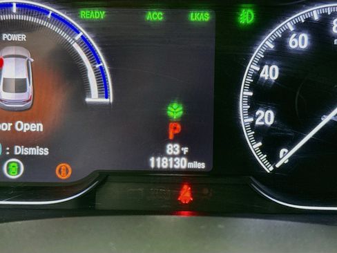 Used 2018 Honda Accord Touring image 19