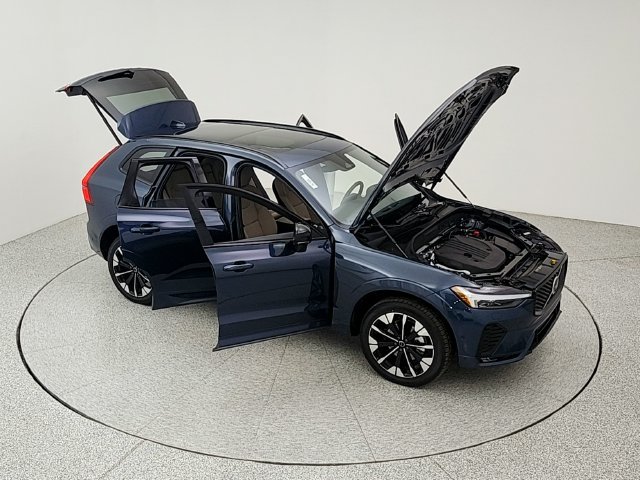 New 2026 Volvo XC60 B5 Plus w/ Climate Package AWD/4WD image 35