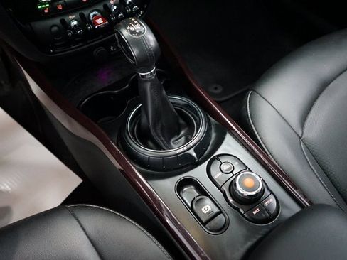 Used 2016 MINI Cooper Clubman image 39