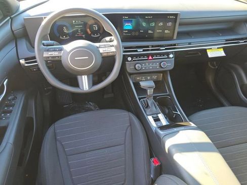 New 2026 Hyundai Santa Cruz SE AWD/4WD image 3