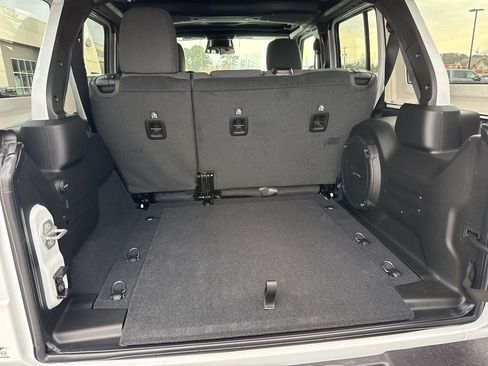 New 2026 Jeep Wrangler Sport S image 9