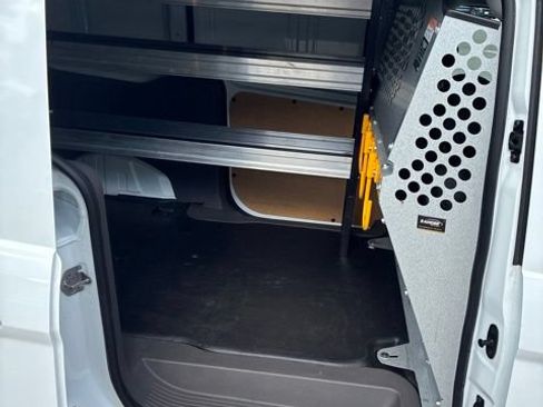 Used 2023 Ford Transit Connect XL FWD image 12