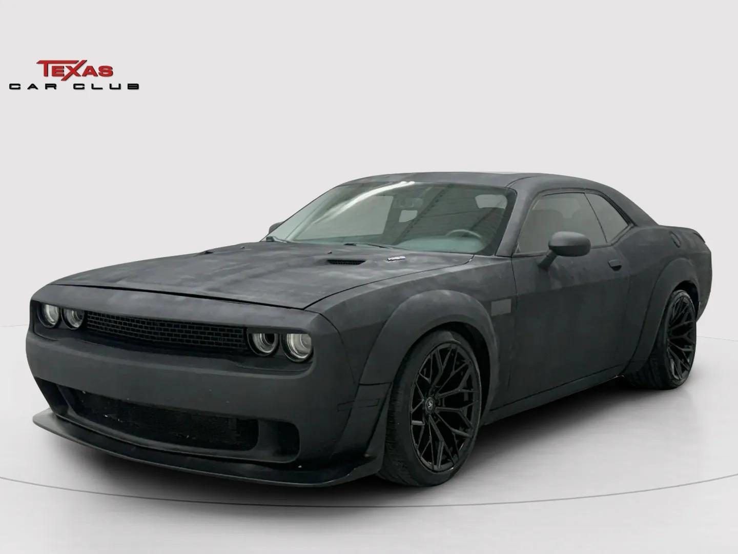 Used 2014 Dodge Challenger R/T w/ Blacktop Package RWD image 3