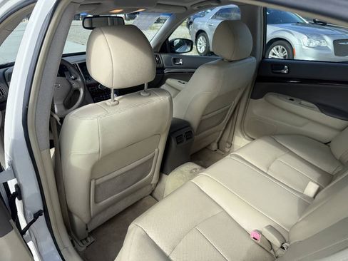 Used 2010 INFINITI G37 x Sedan w/ Premium Pkg AWD/4WD image 19