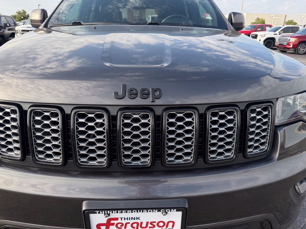 Used 2019 Jeep Grand Cherokee Altitude AWD/4WD image 7