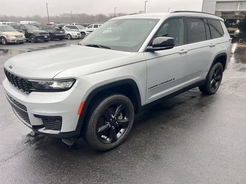 Used 2023 Ford Ranger Lariat w/ Technology Package image 2