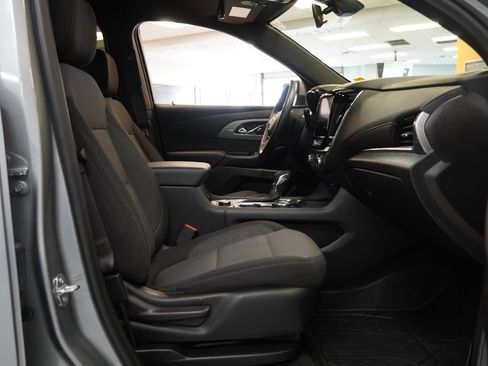 Used 2023 Chevrolet Traverse LT FWD image 29