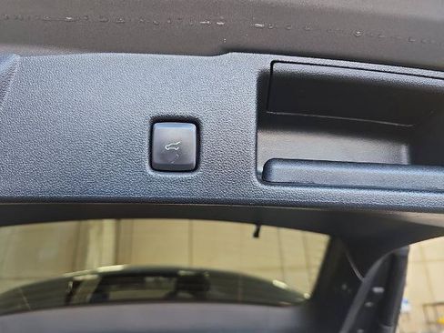 Certified 2022 Ford Escape SEL AWD/4WD image 13